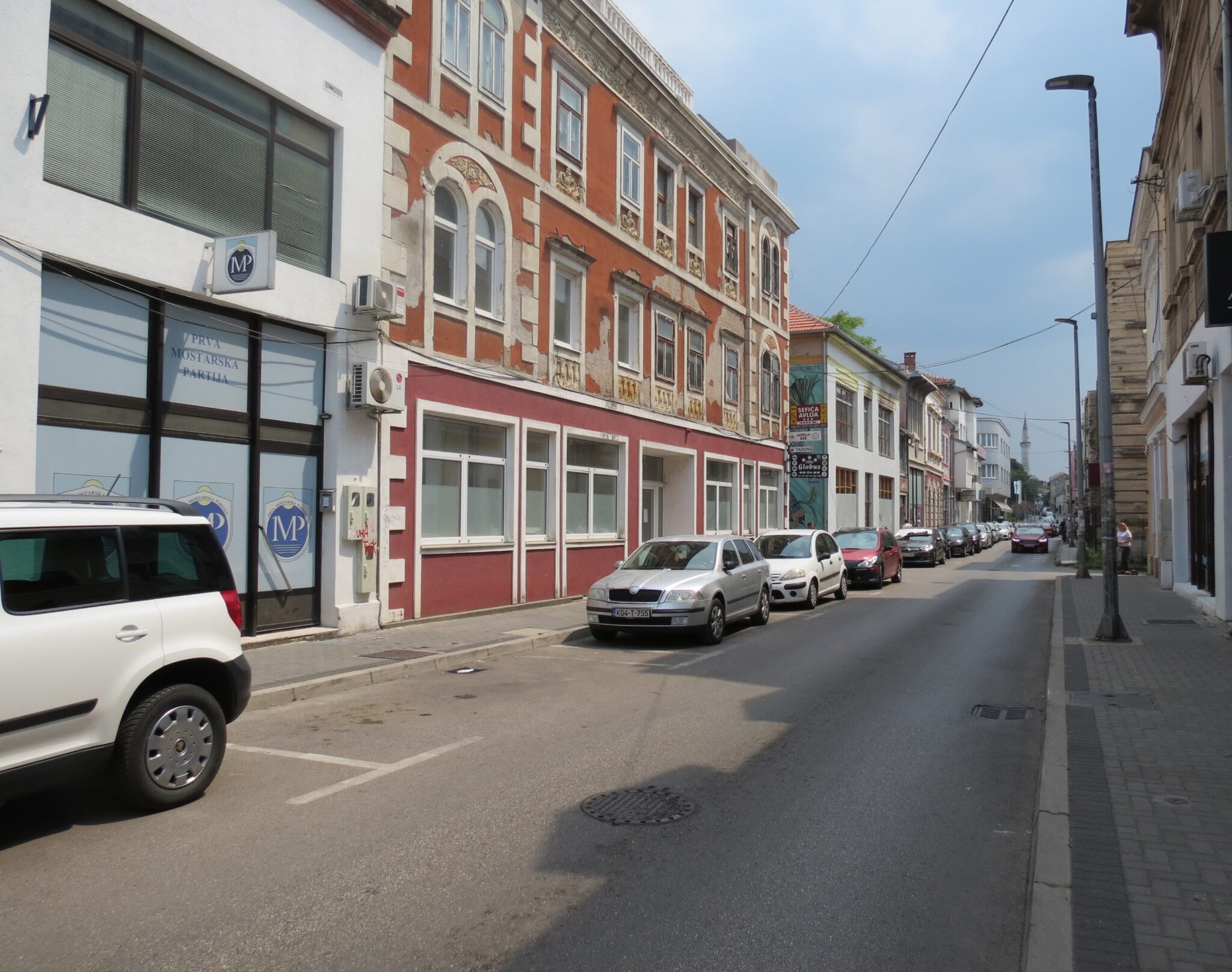 ALMENA/Mostar/Četverosoban stan u centru